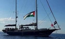 عاجل السفينة مادلين تتعرض لهجوم صهيوني لمنع وصولها الى غزة